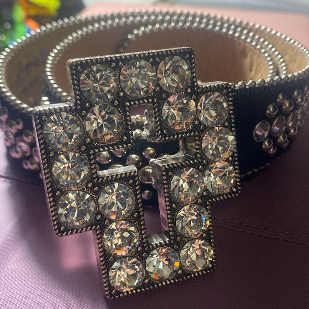 Charity BB Simon Belt